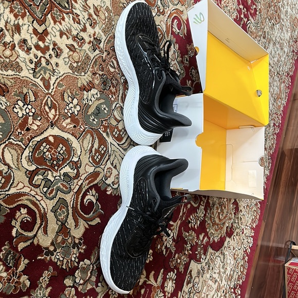 Curry 9 Flow Size 12 Black - Picture 4 of 8